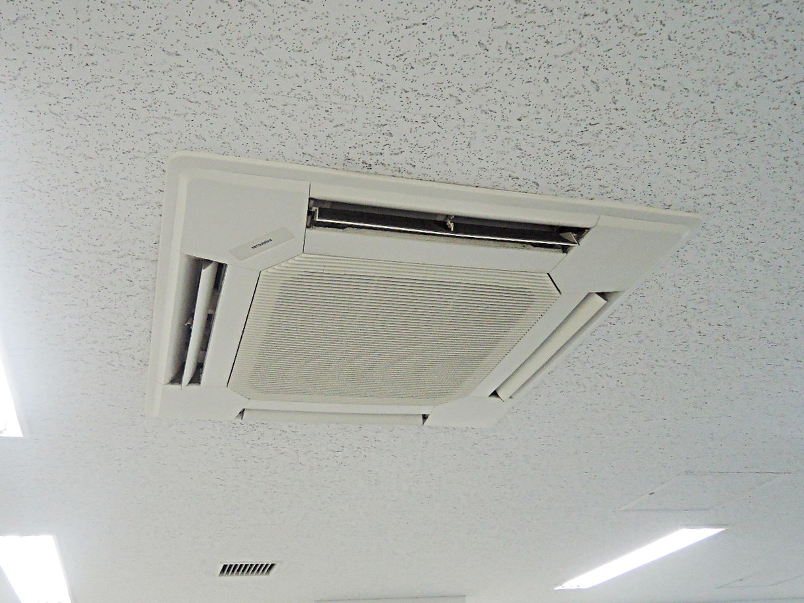 空調機器