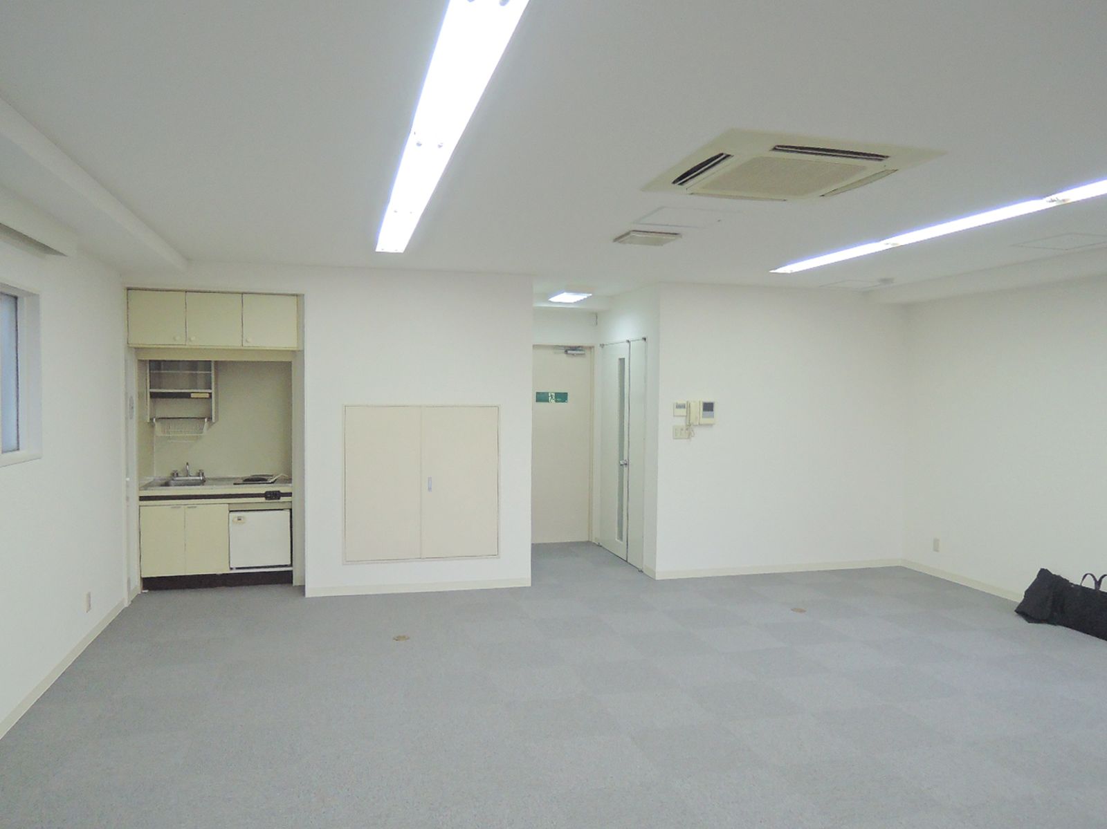 オフィス室内参考画像(3階)