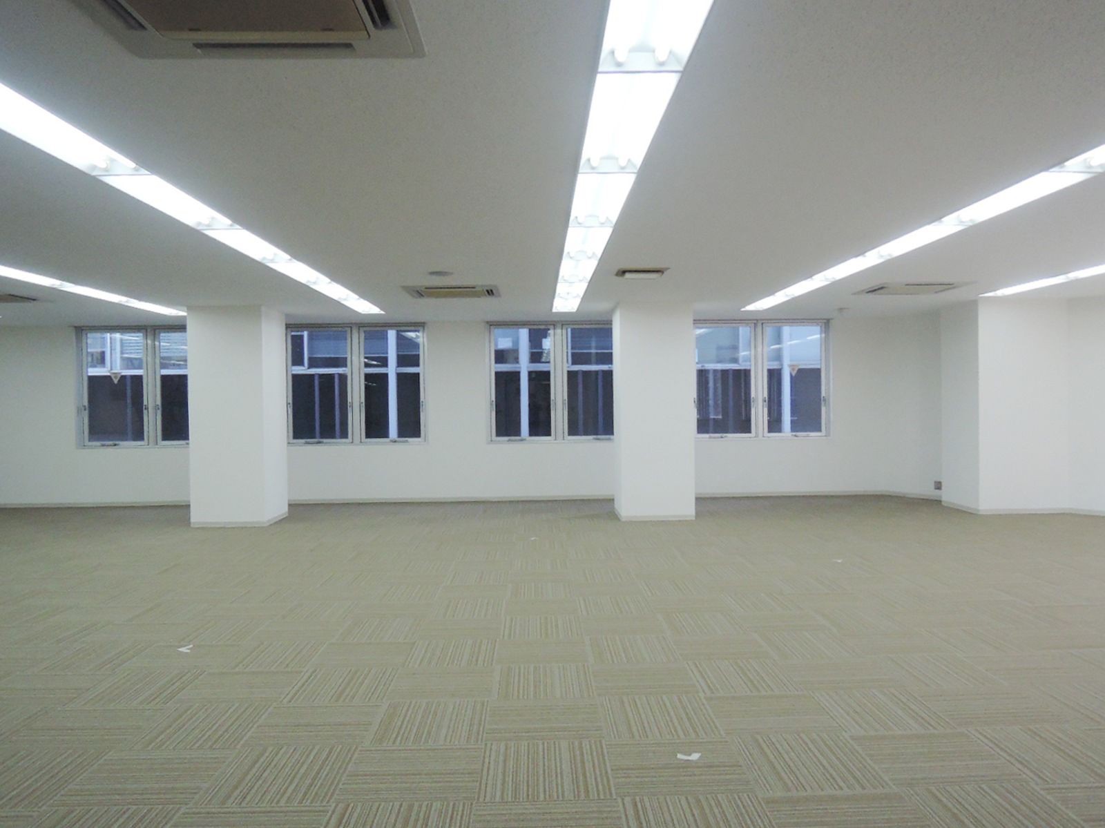 オフィス室内参考画像（5階）