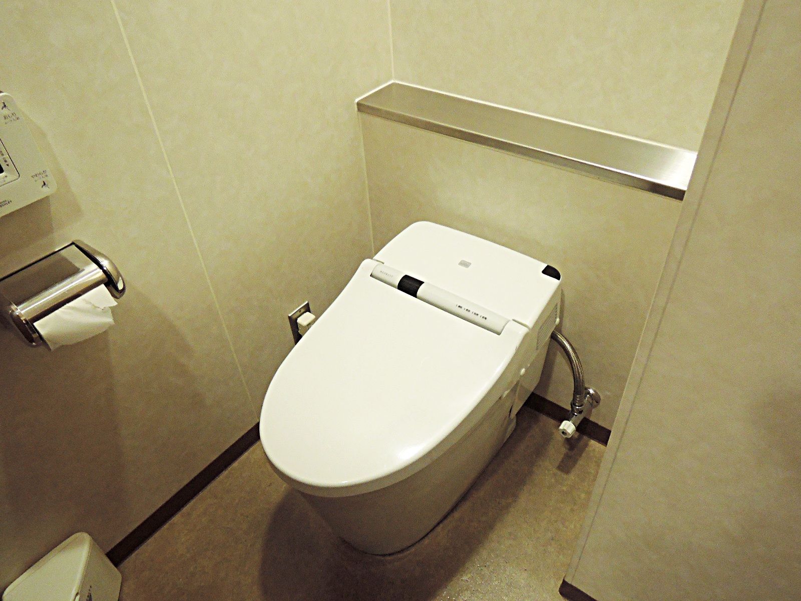 男女別トイレ個室