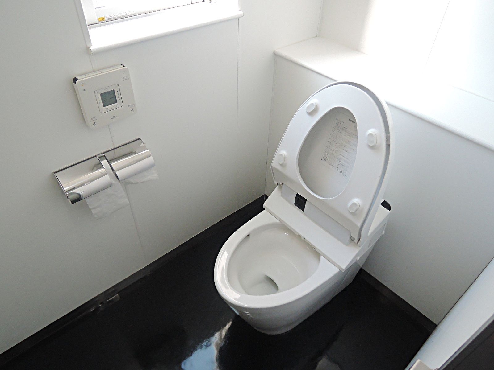 男女別トイレ個室