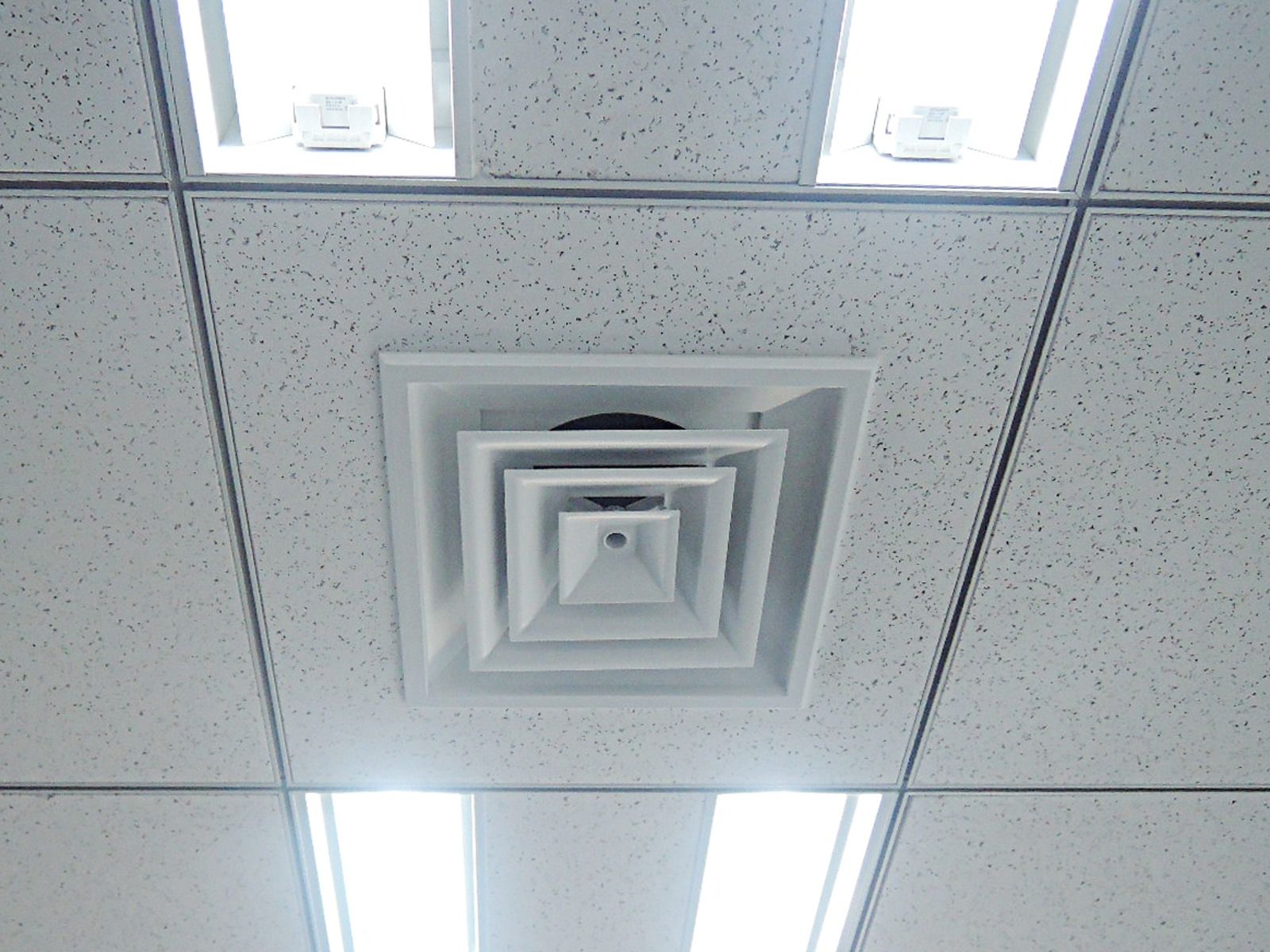 空調機器