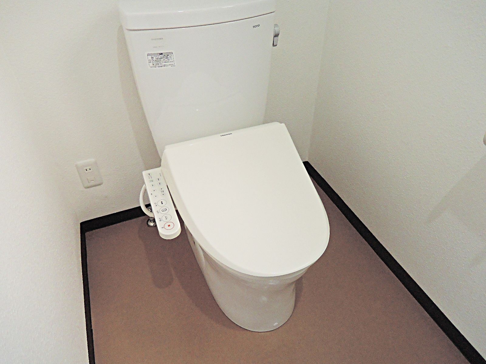 男女別トイレ個室