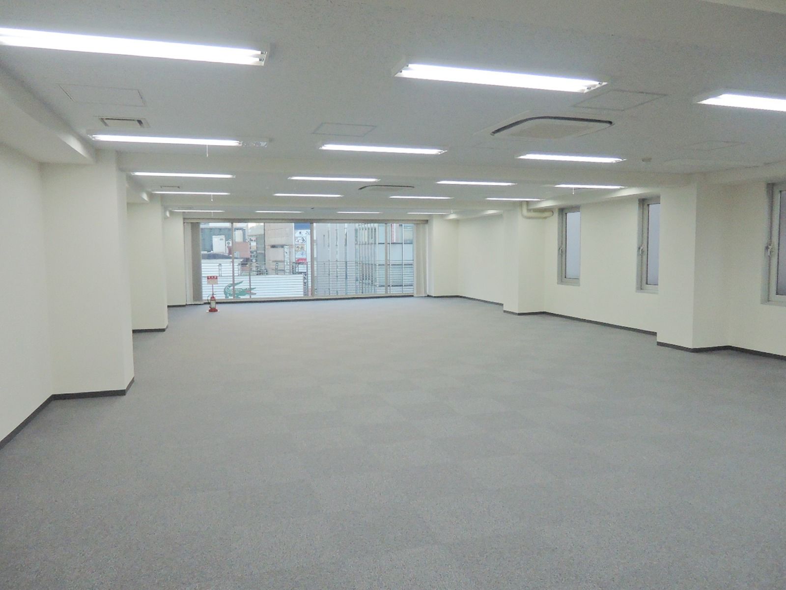 オフィス室内参考画像（7階）