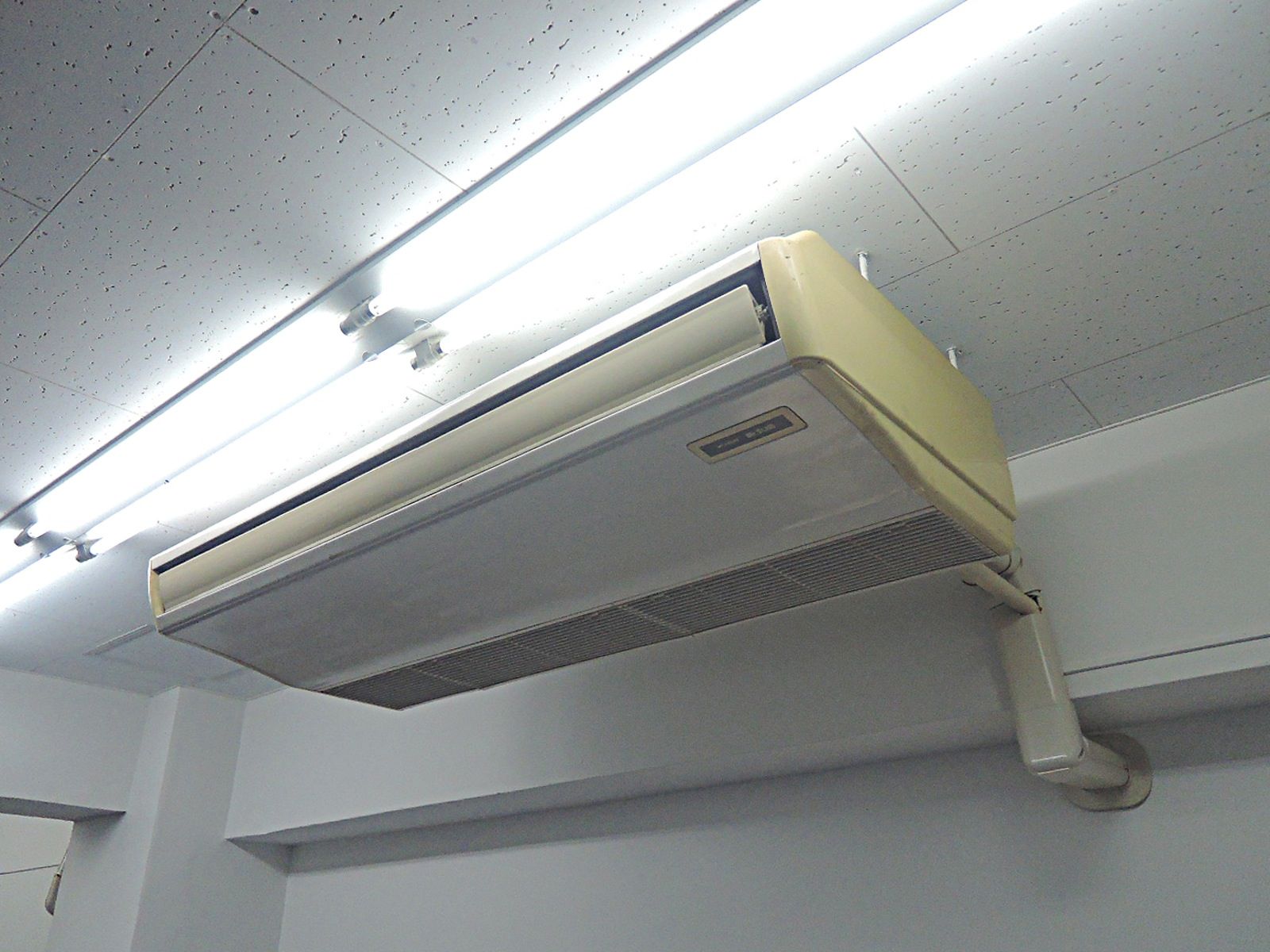 空調機器