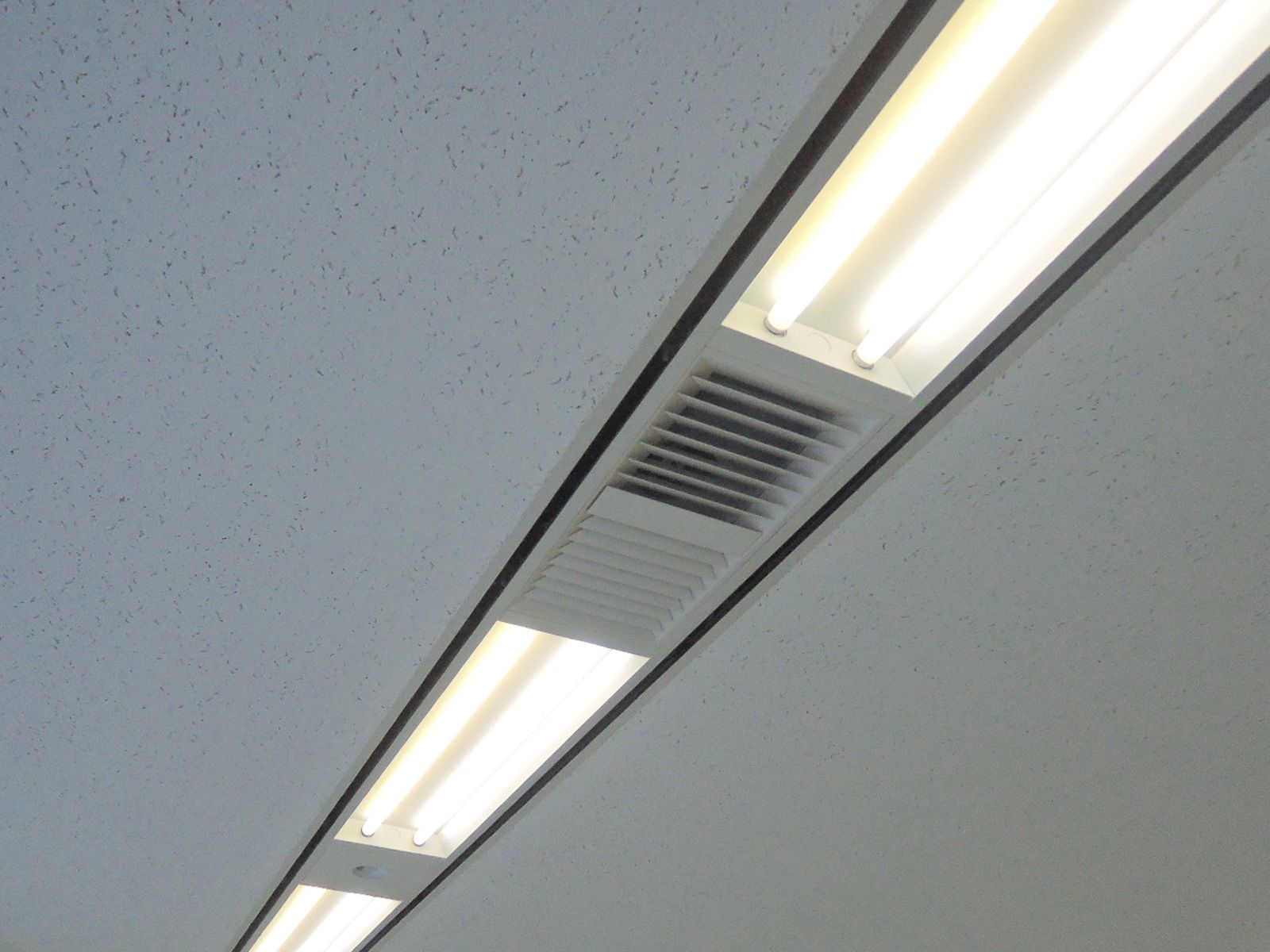 空調機器