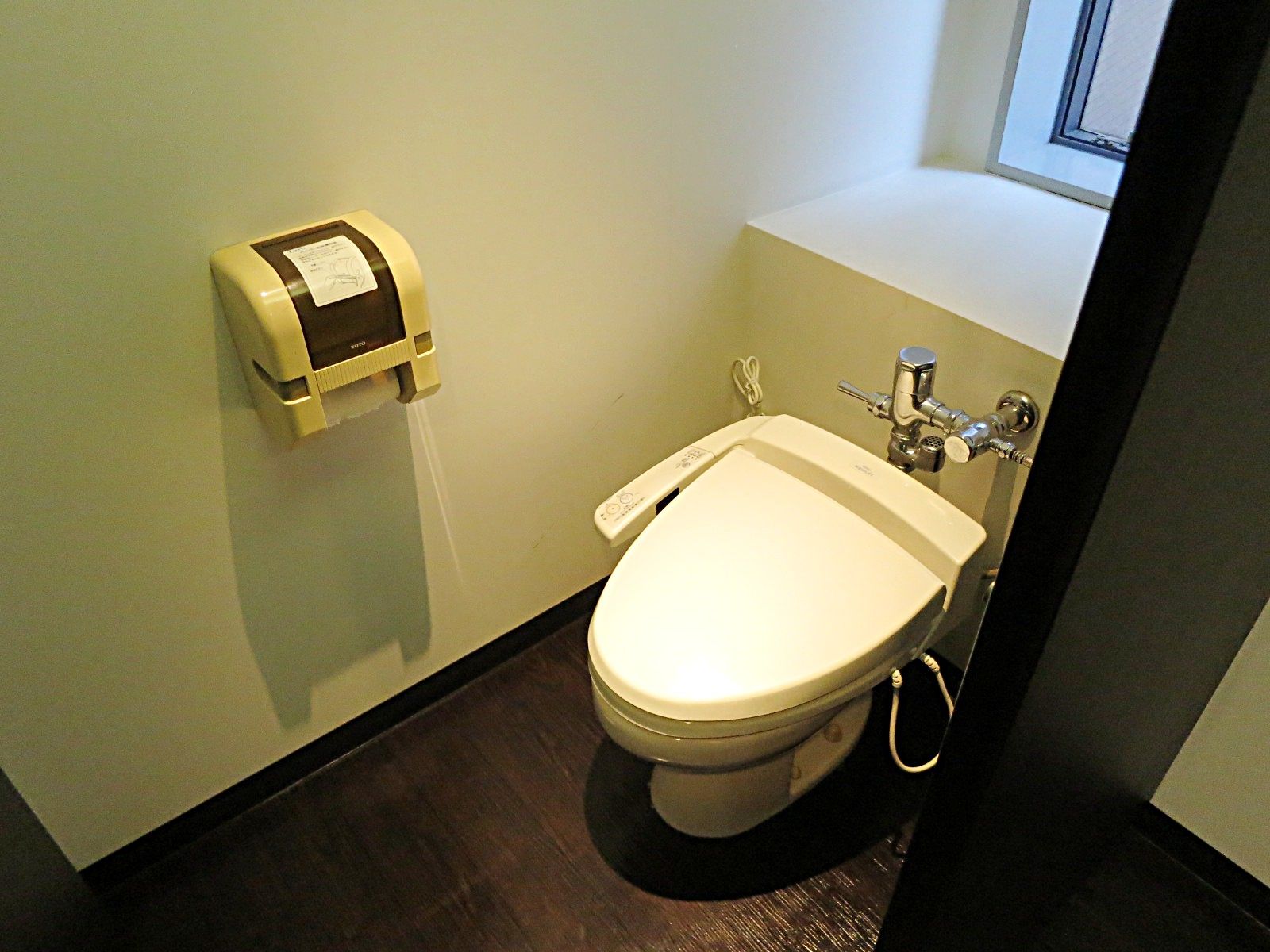 男女別トイレ個室