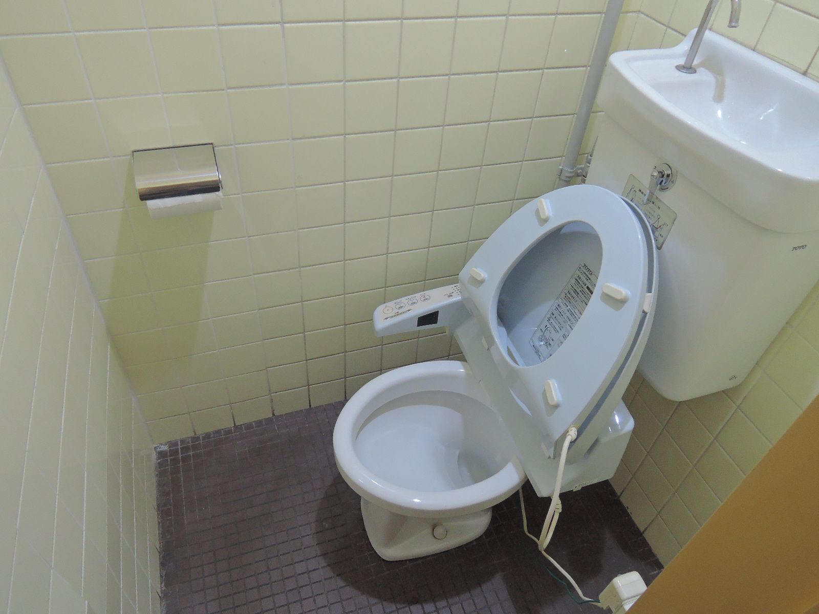 男女別トイレ個室