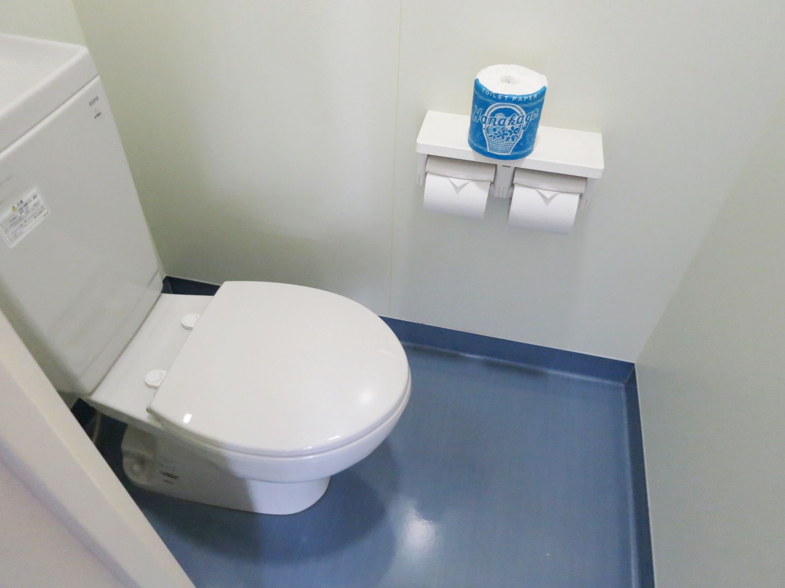 男女別トイレ個室