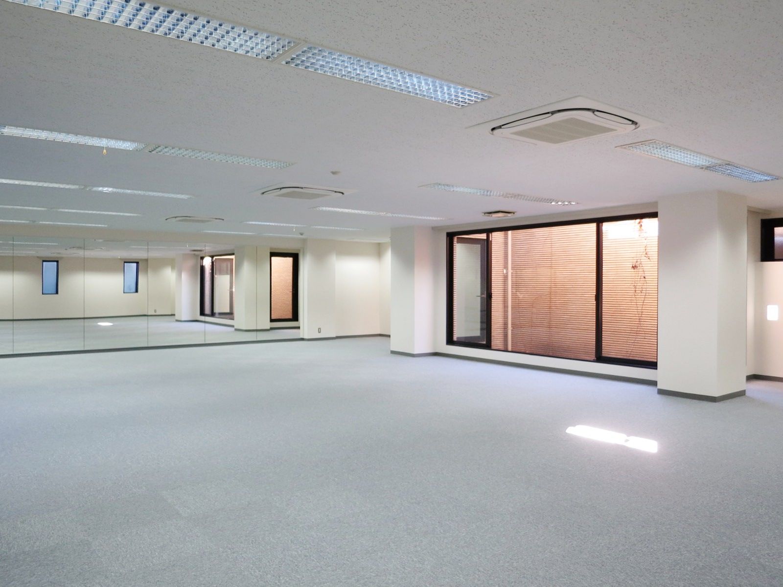 オフィス室内参考画像（1階）