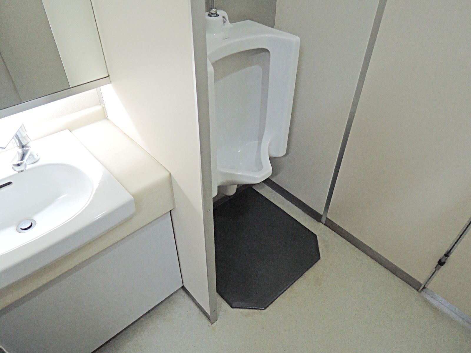 男性用お手洗い
