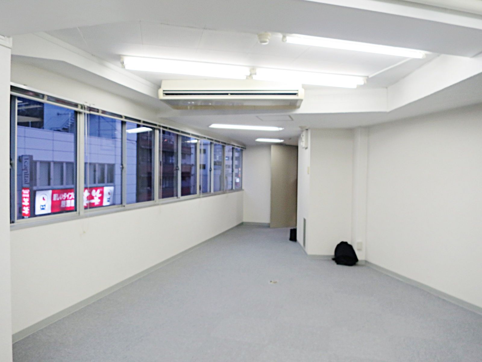 オフィス室内参考画像（404号室）