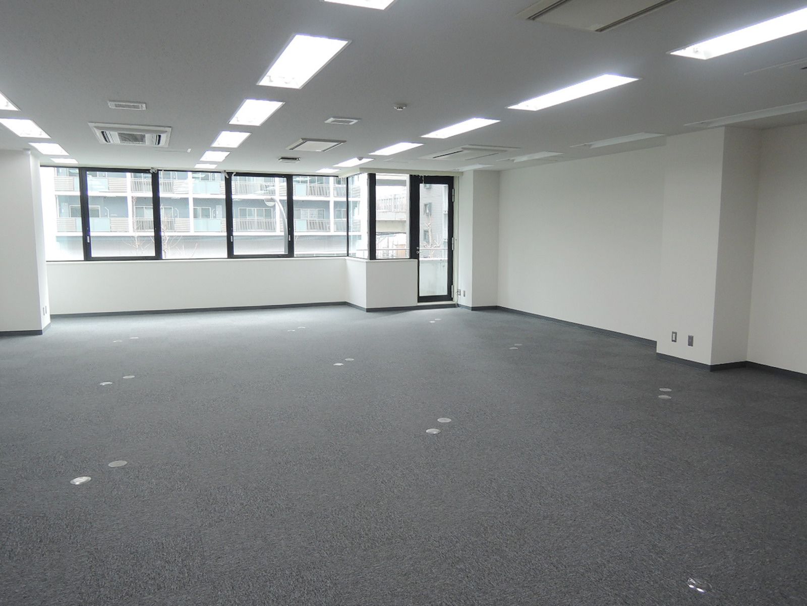 オフィス室内参考画像（3階）