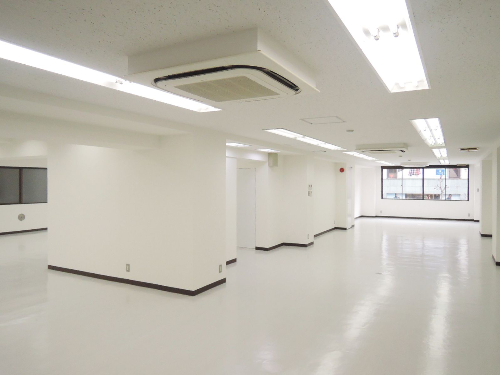 別角度の様子