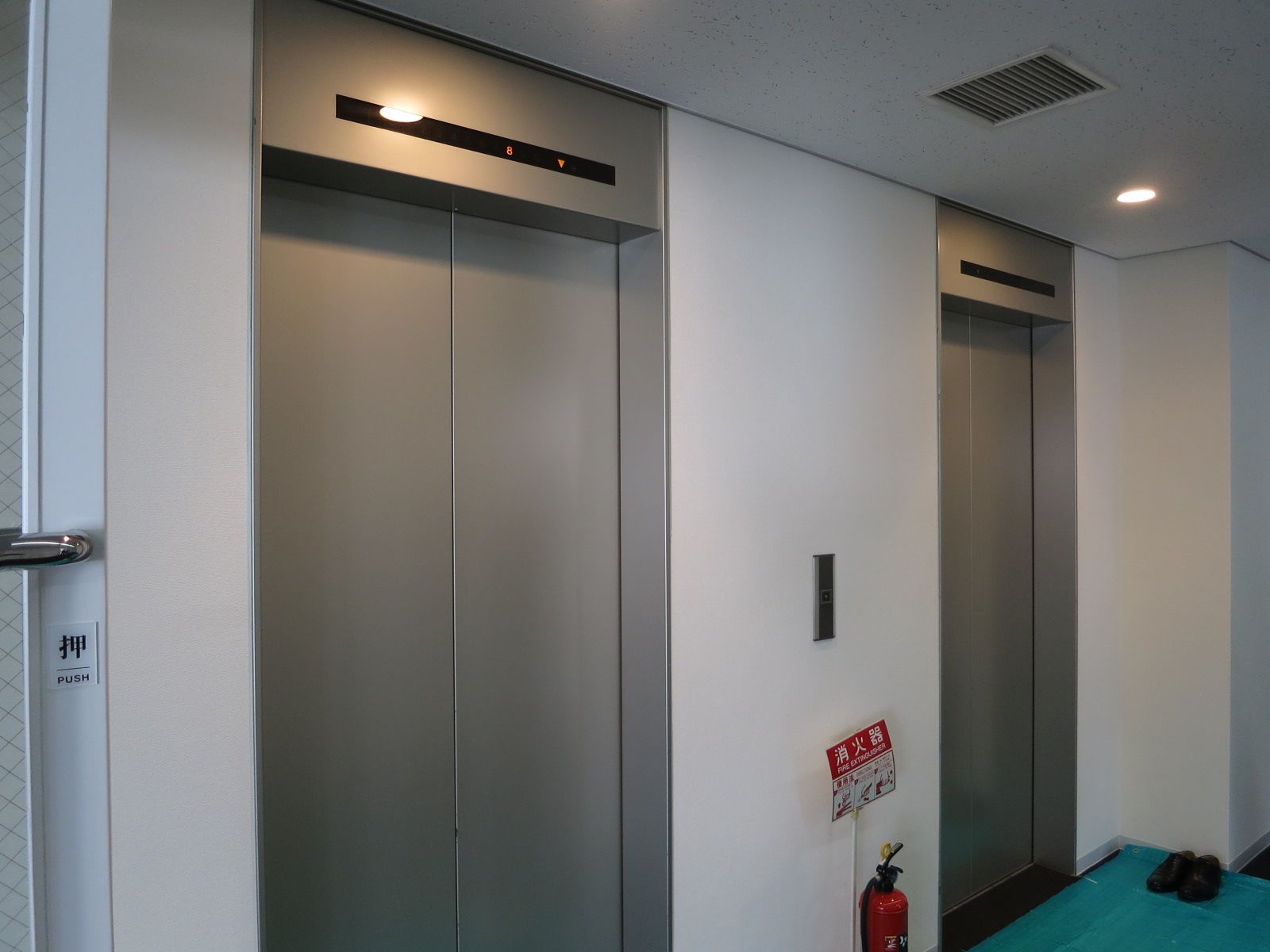 エレベーターホール（10階）