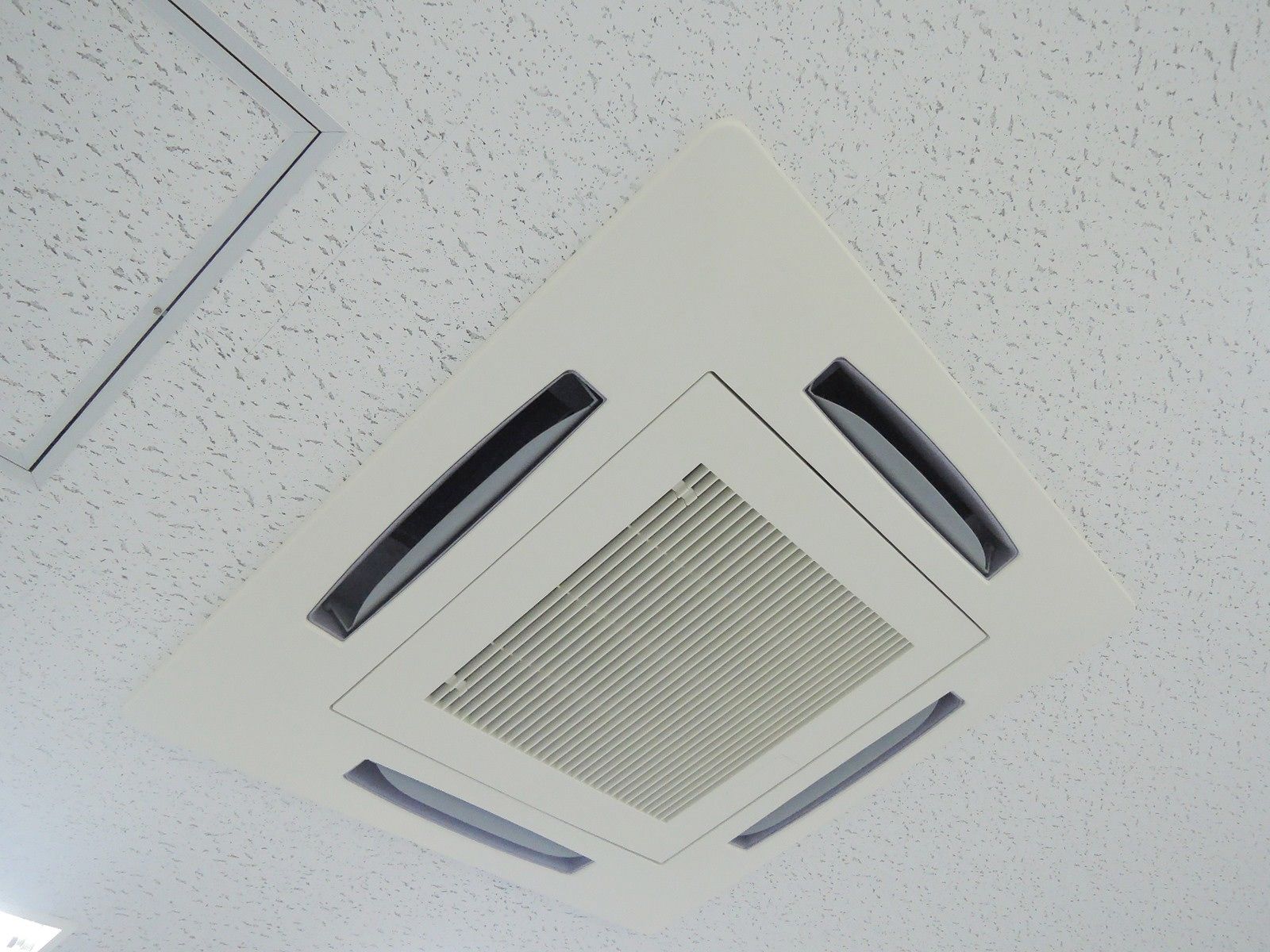 空調吹き出し口