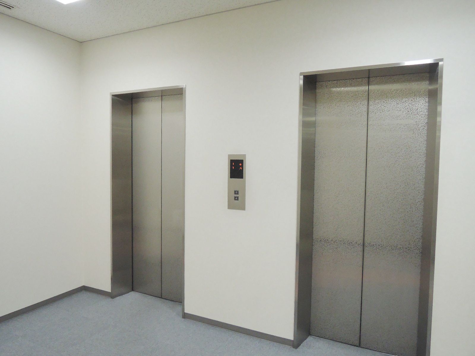 エレベーターホール