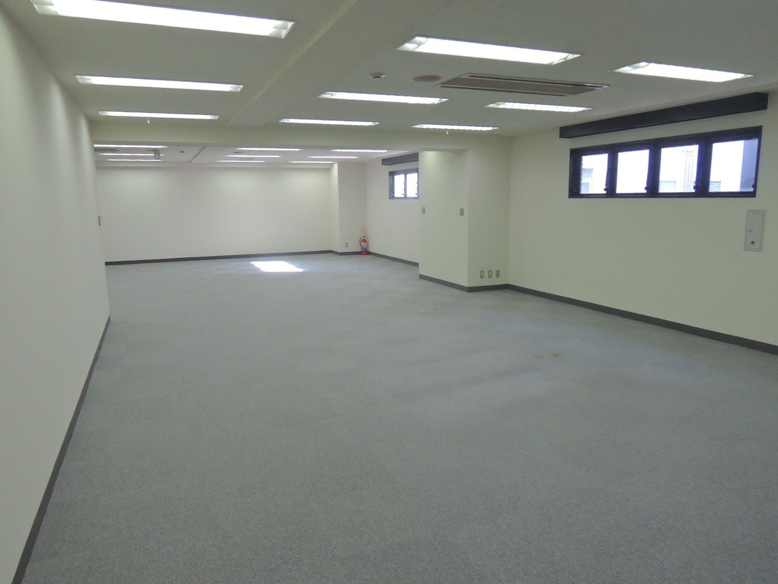 オフィス室内参考画像（3階）