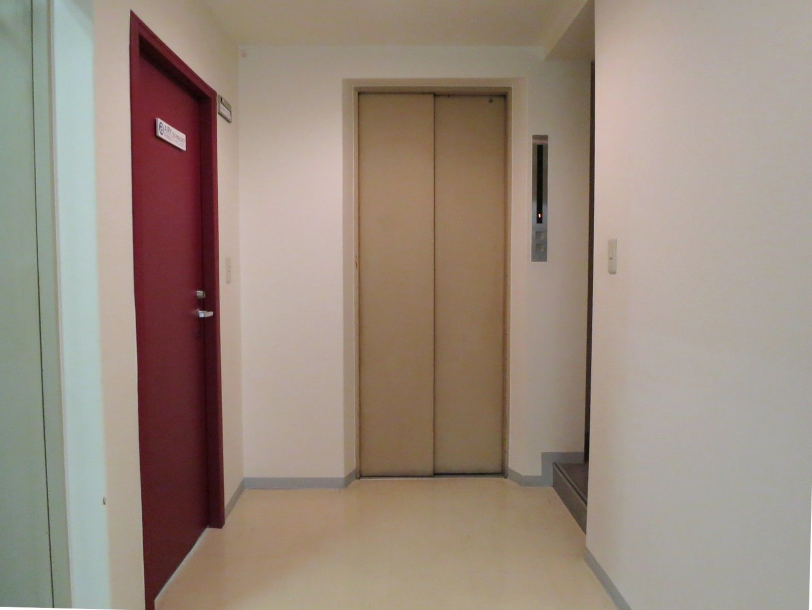 エレベーターホール