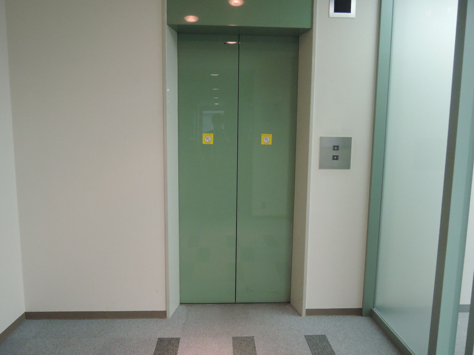 エレベーターホール