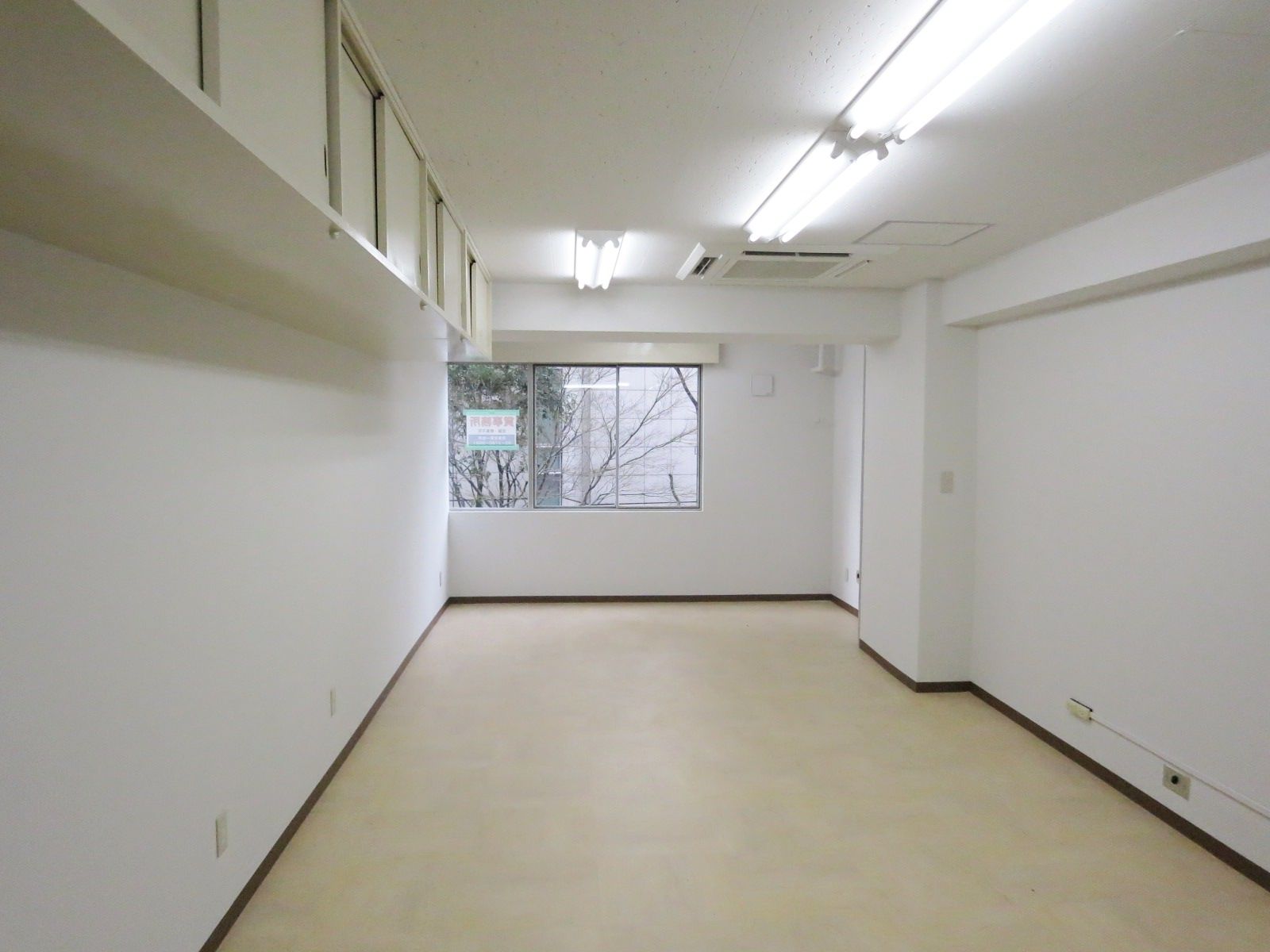 オフィス室内参考画像（105号室）