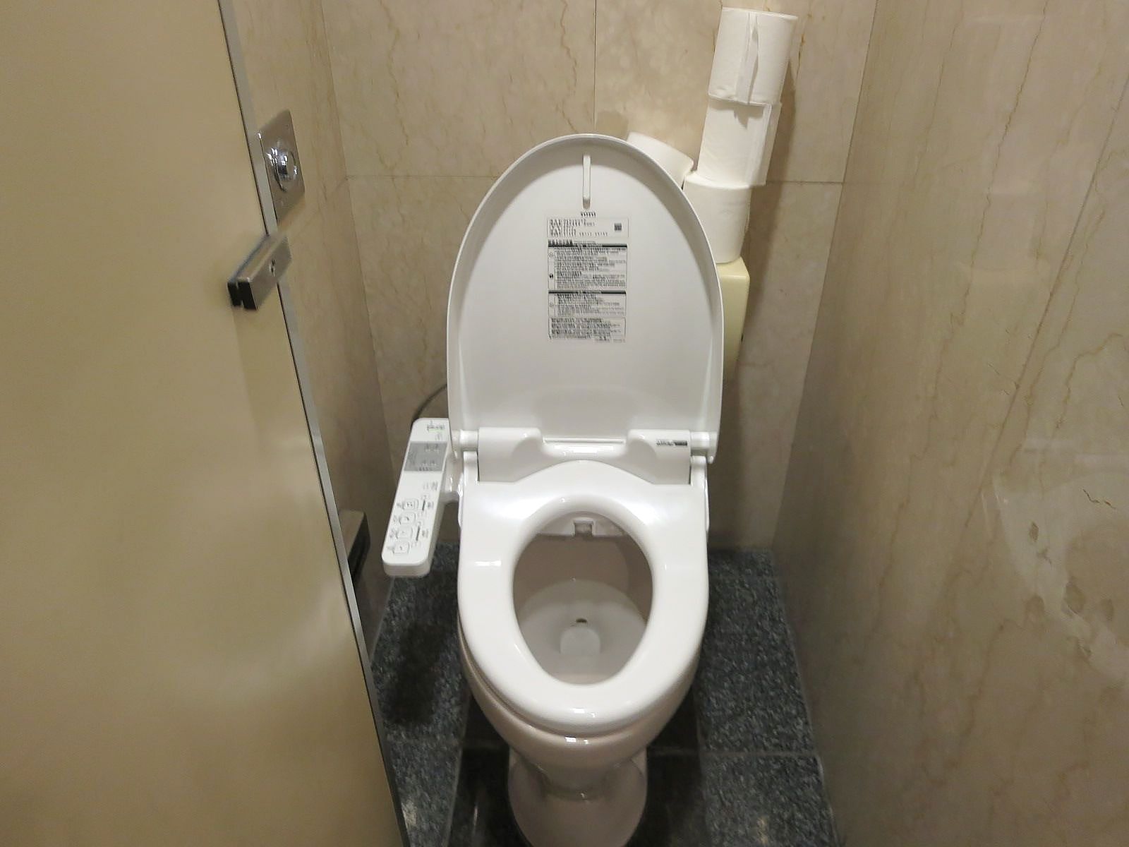 個室トイレ