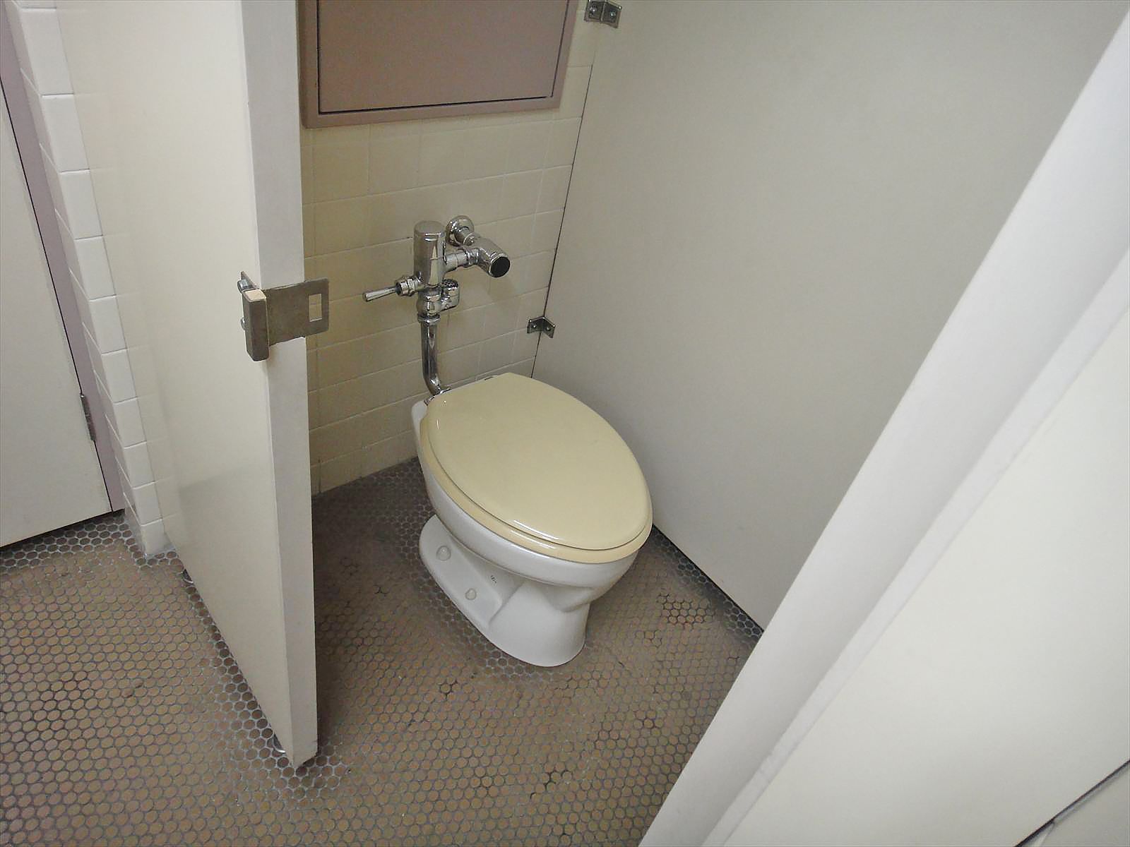 トイレ個室