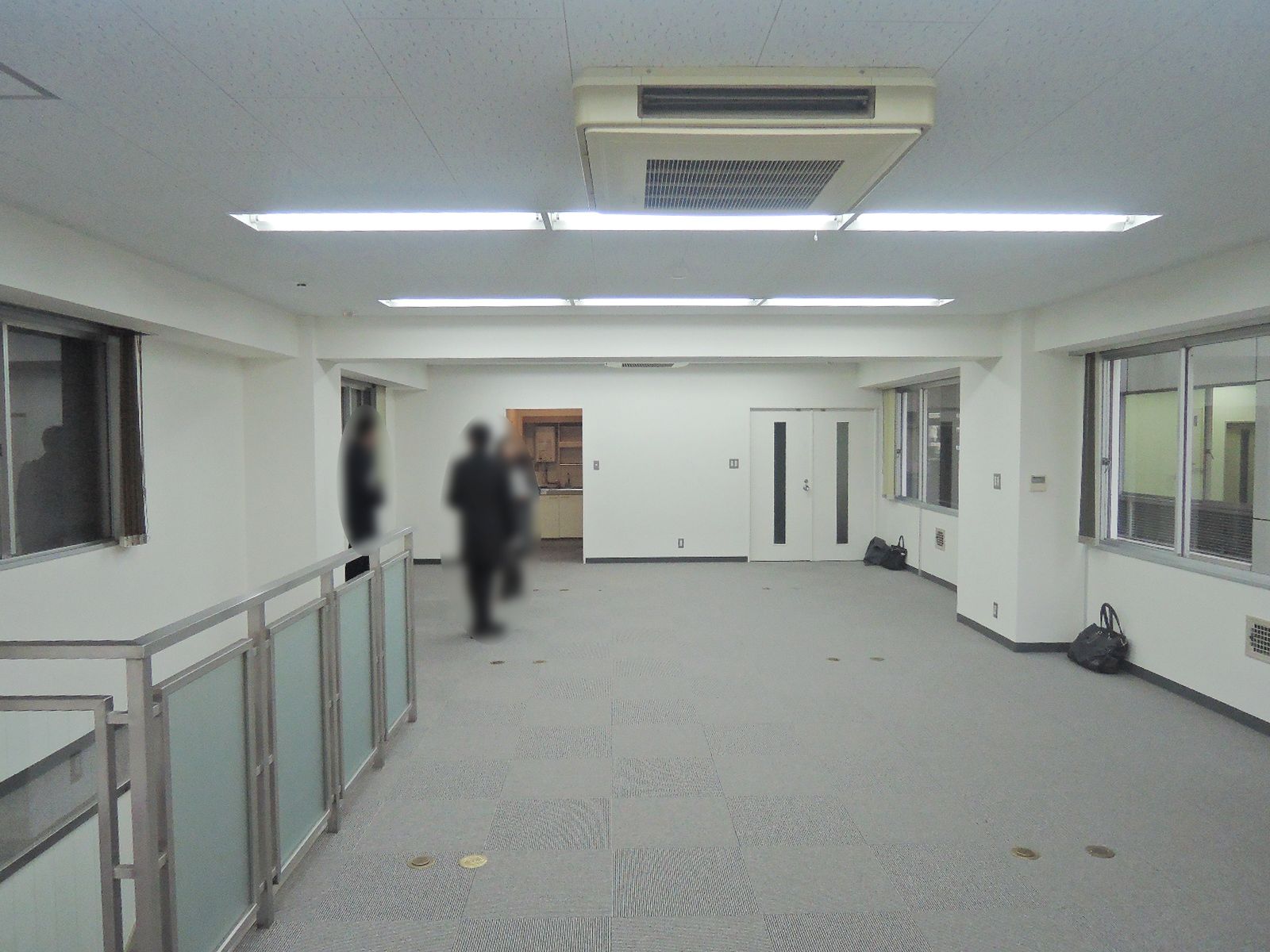 別角度の様子