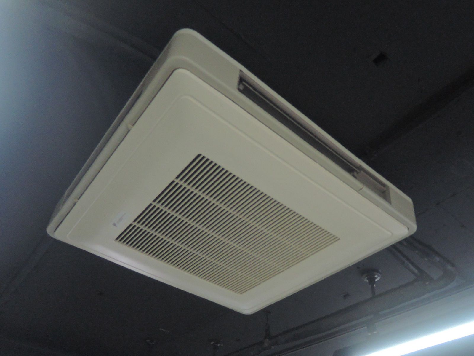 空調吹き出し口