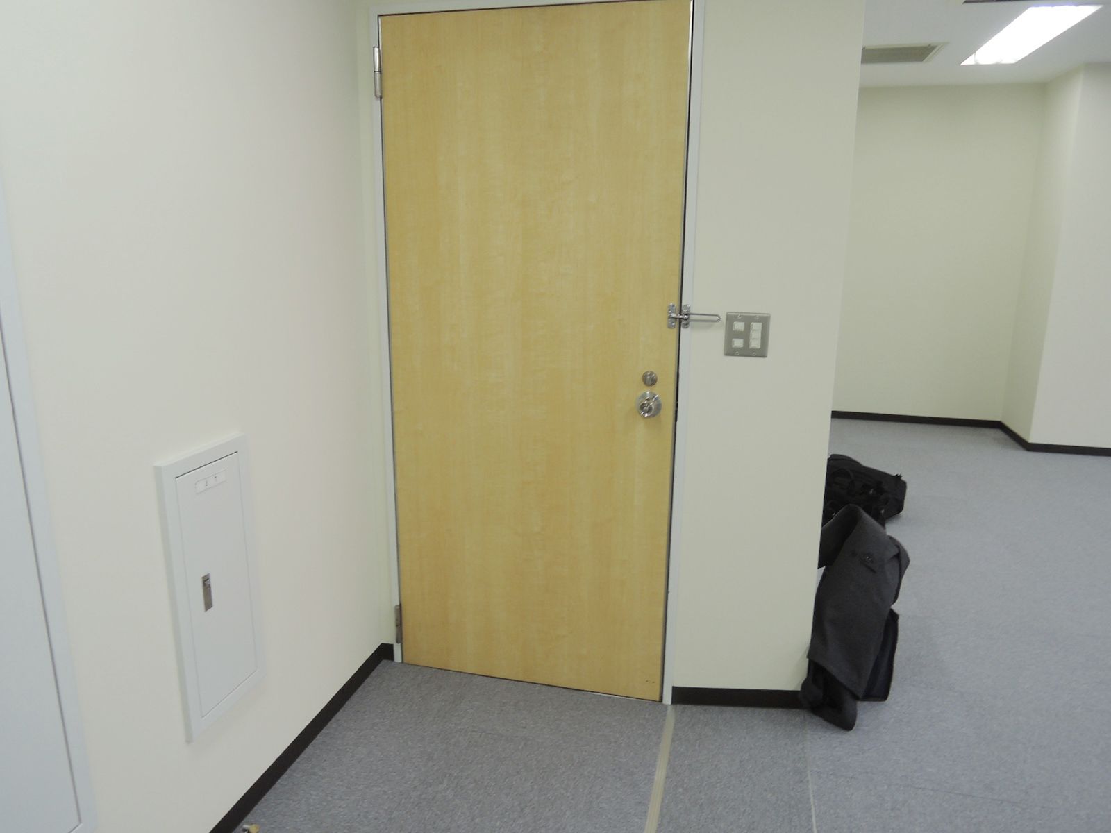 貸室出入口