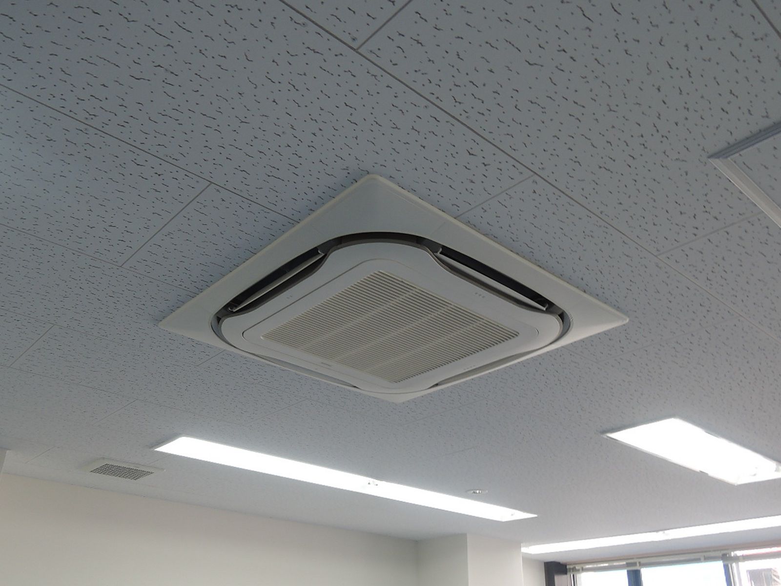 空調吹き出し口