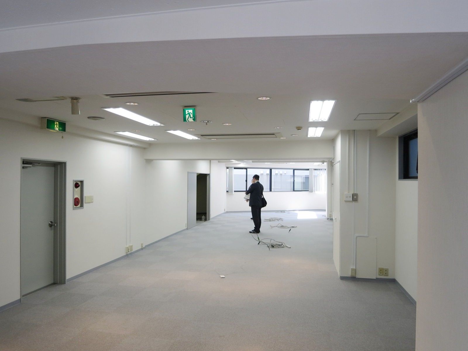 細長い貸室形状