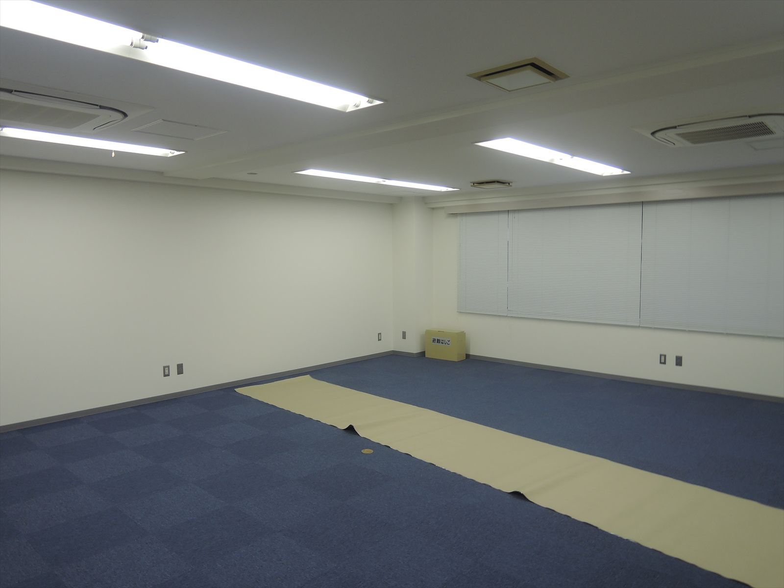 オフィス室内参考画像