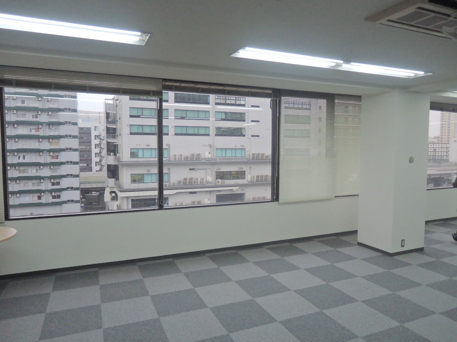 オフィス室内参考画像(6階)