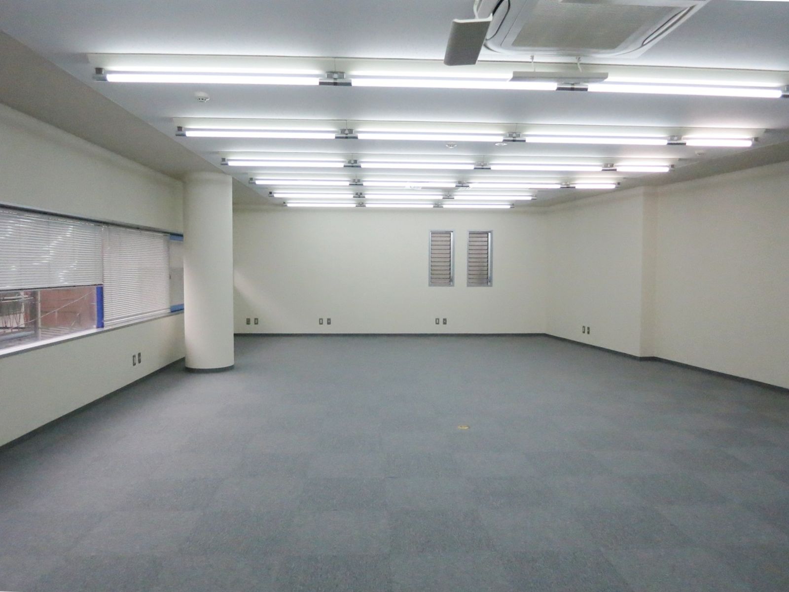 オフィス室内参考画像（3階）