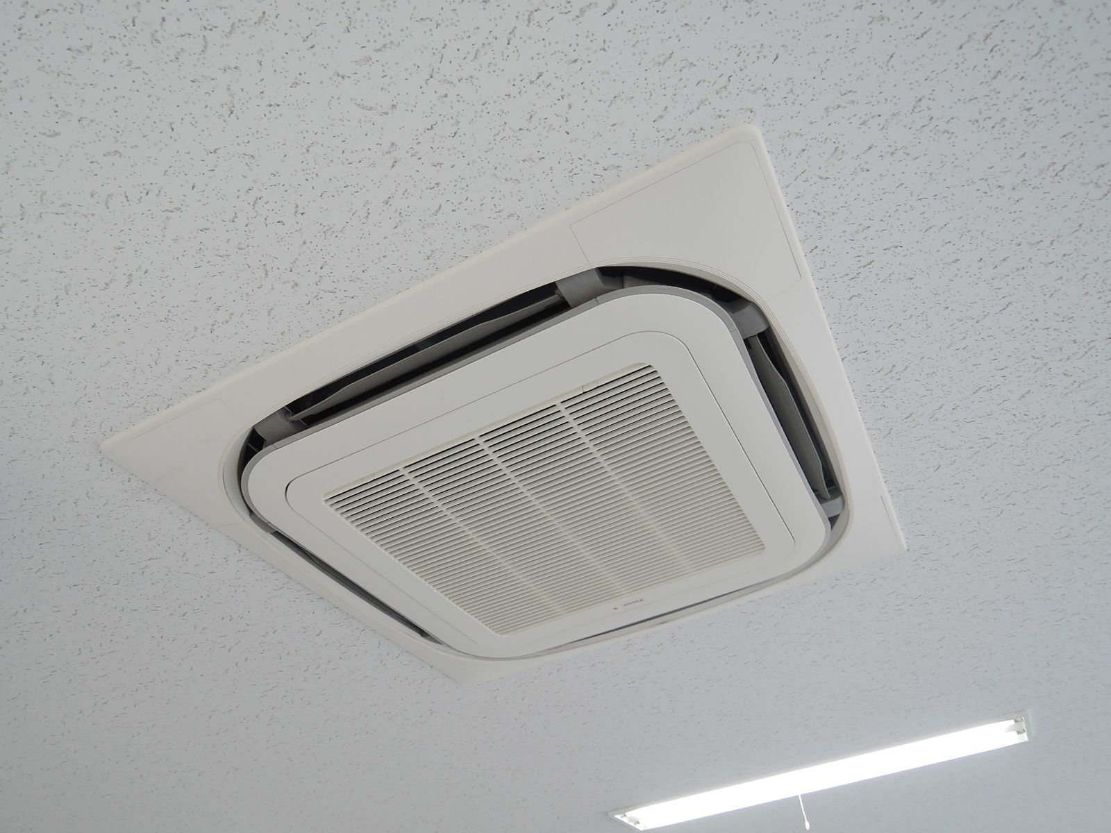 空調吹き出し口