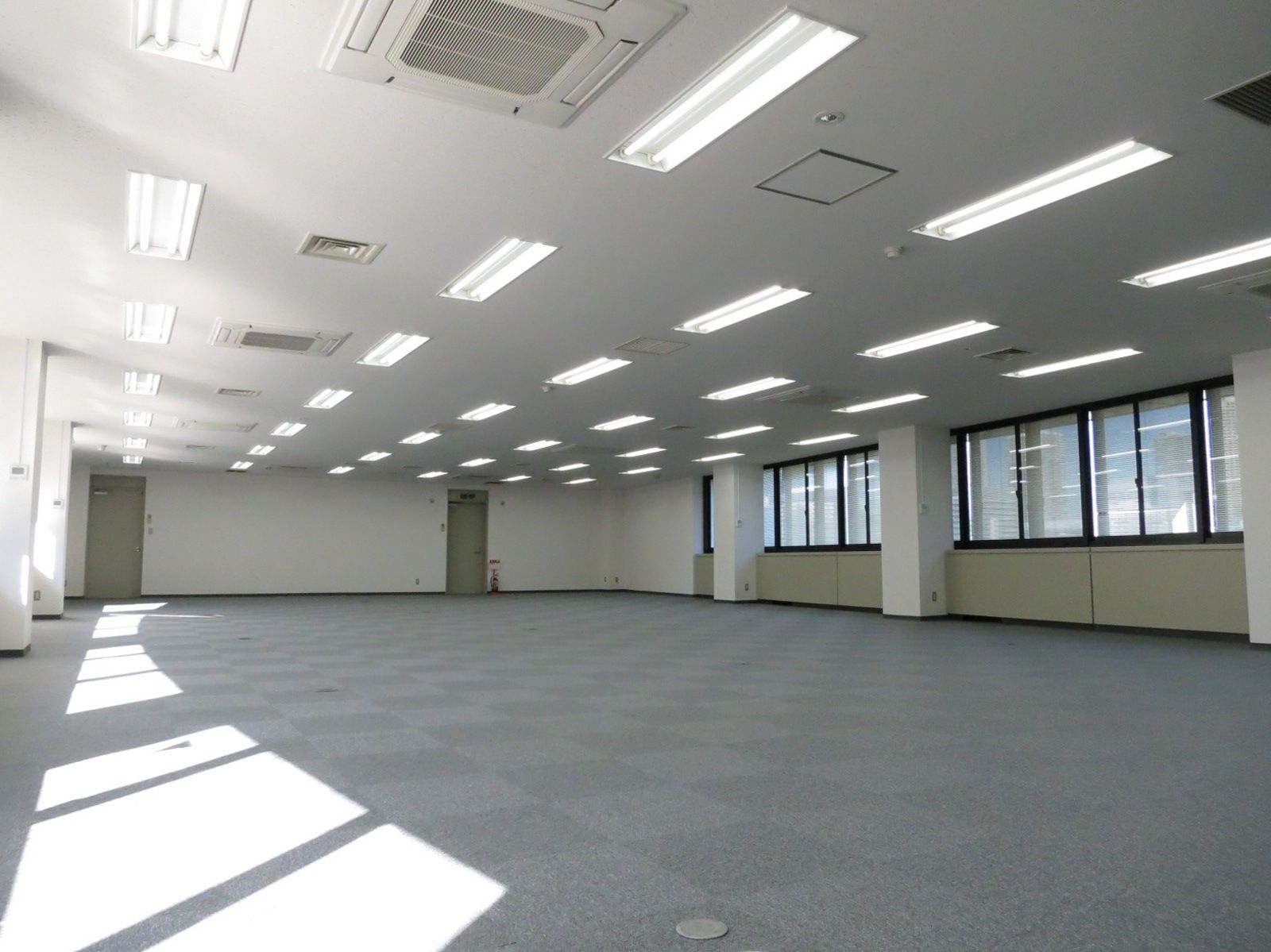 オフィス室内参考画像（3階）