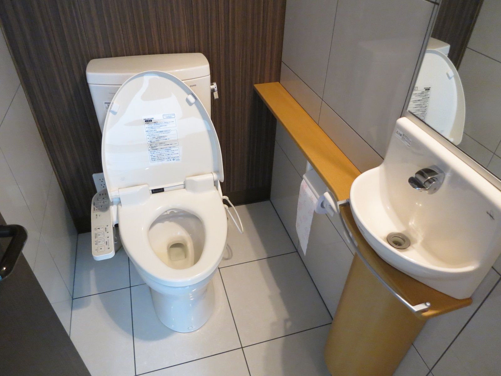 トイレ個室
