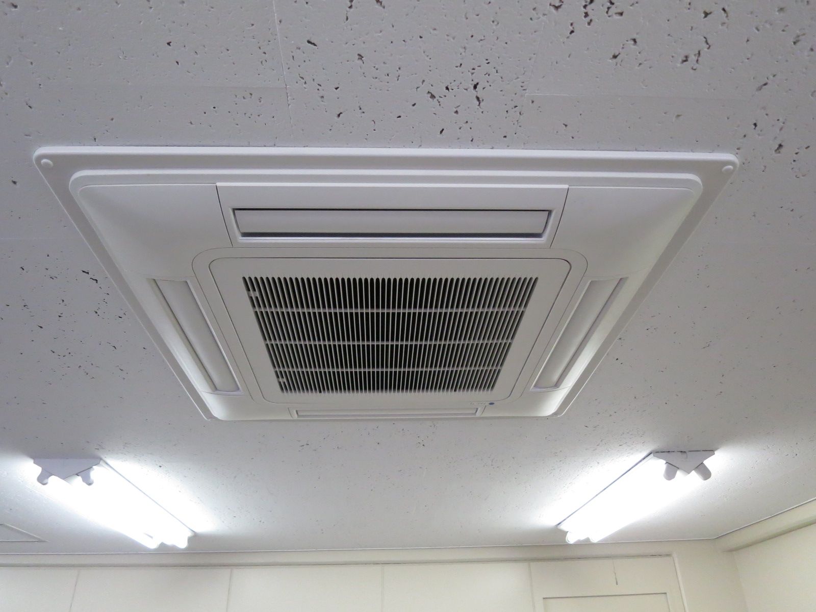 空調機器