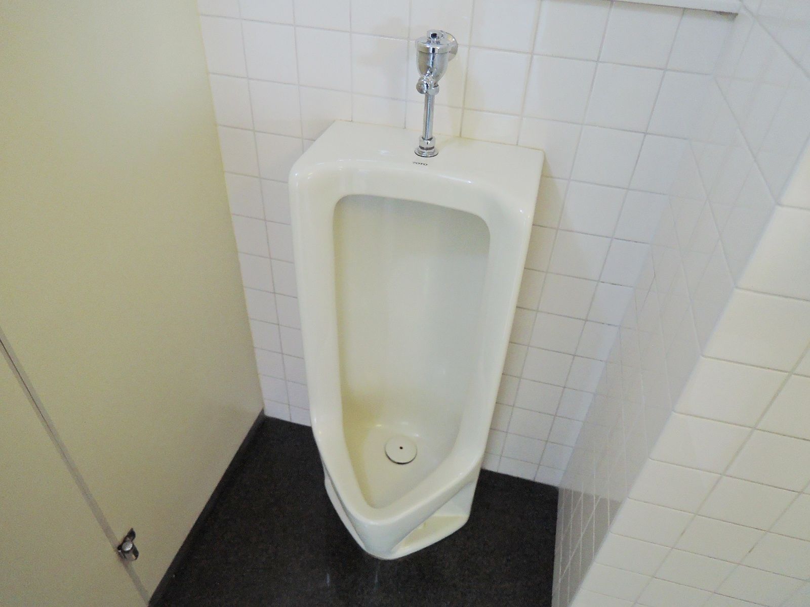 男性用トイレ