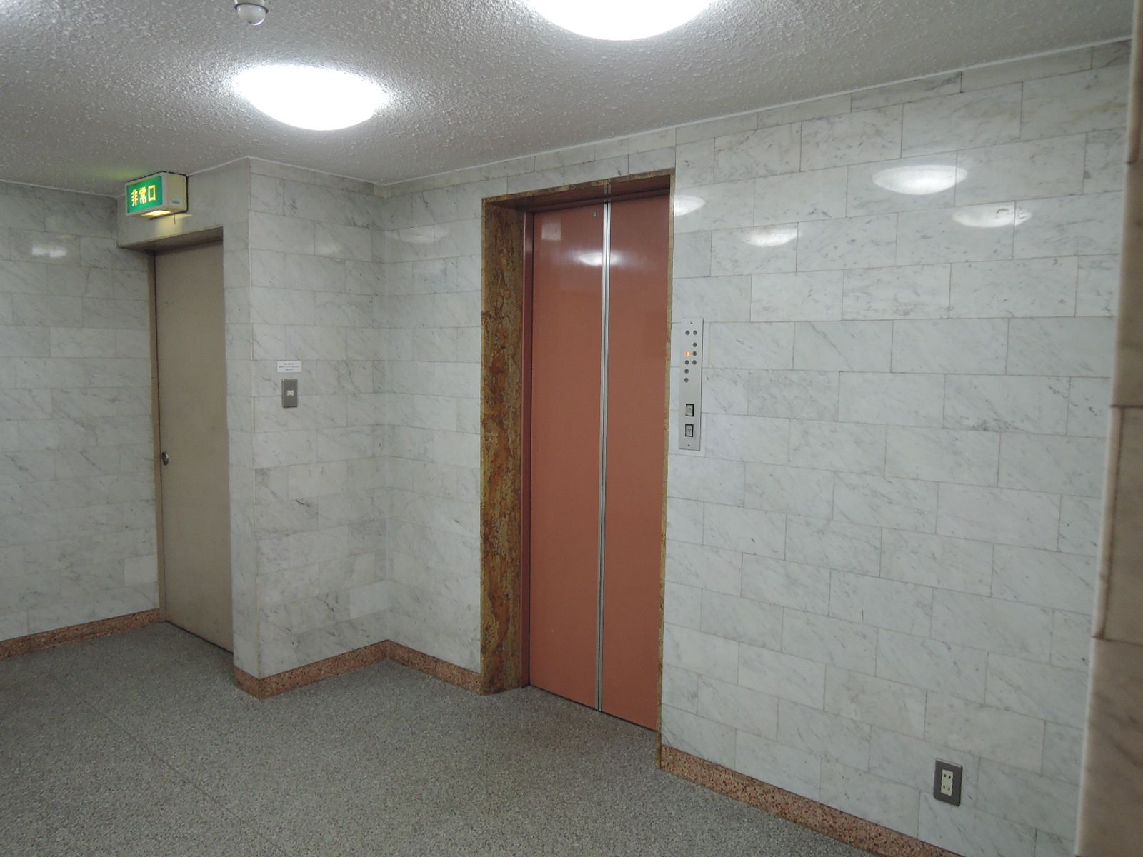 エレベーターホール