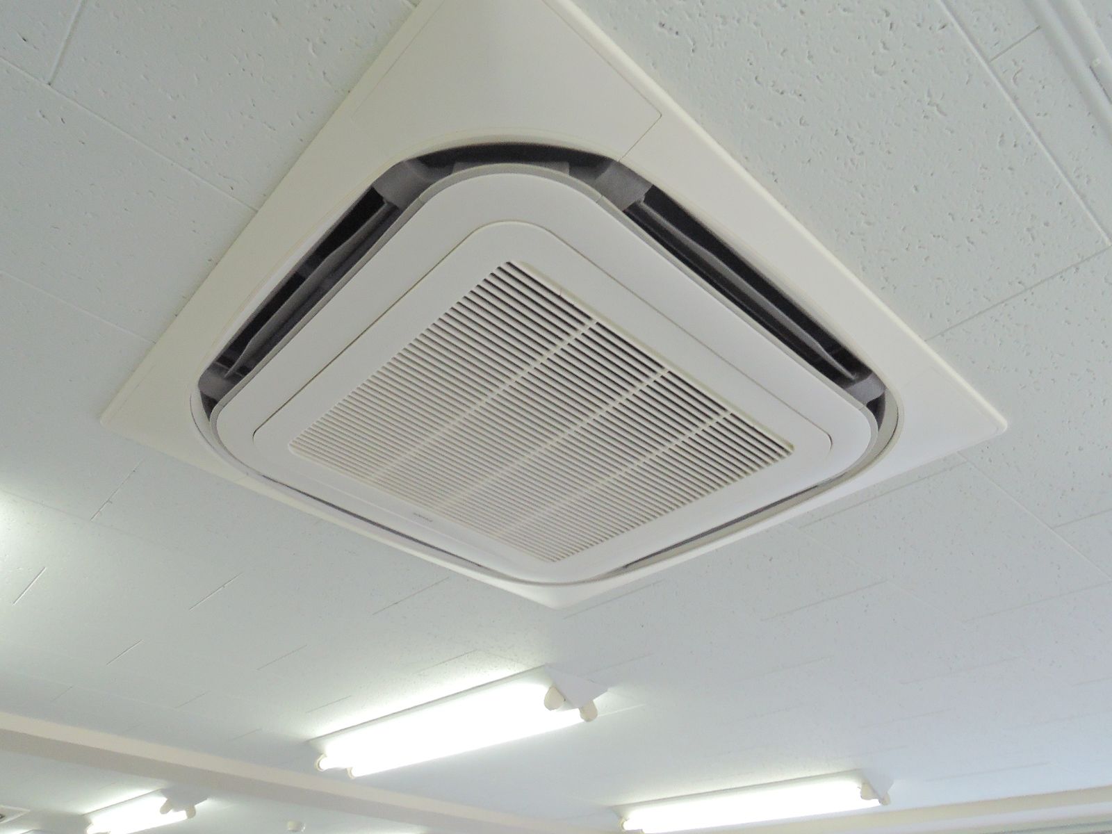 空調機器