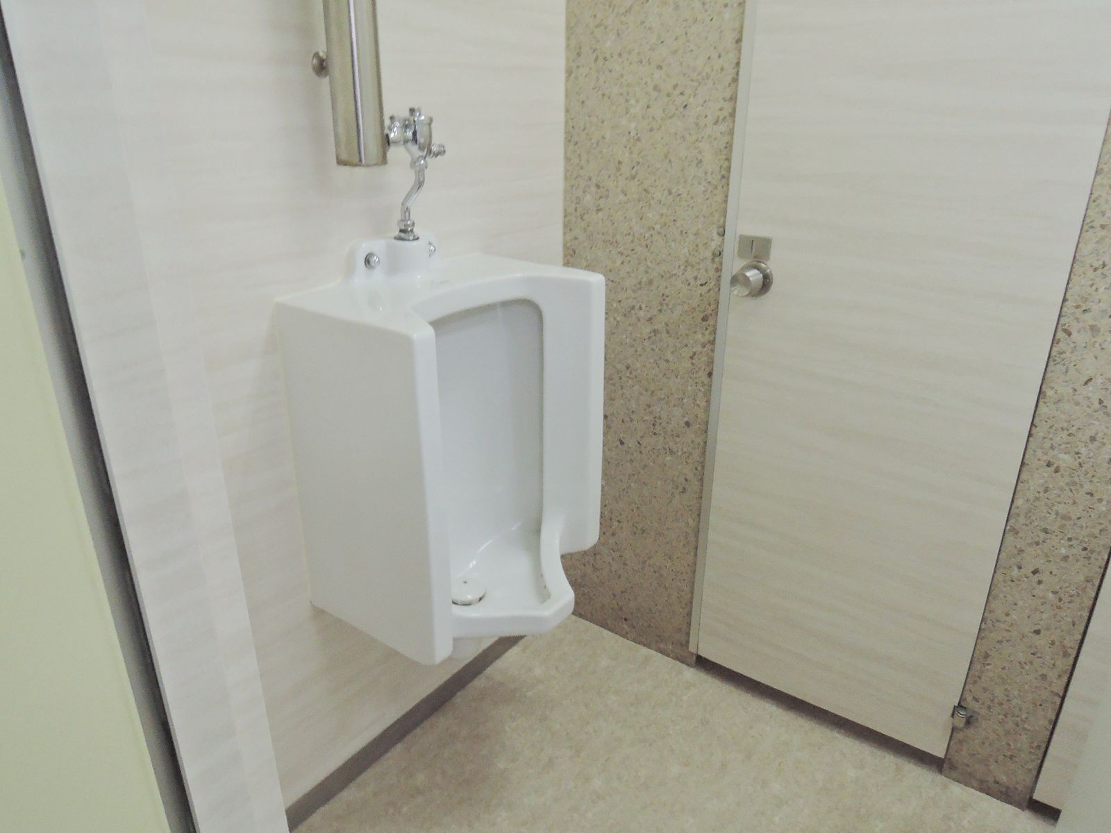 男性用トイレ