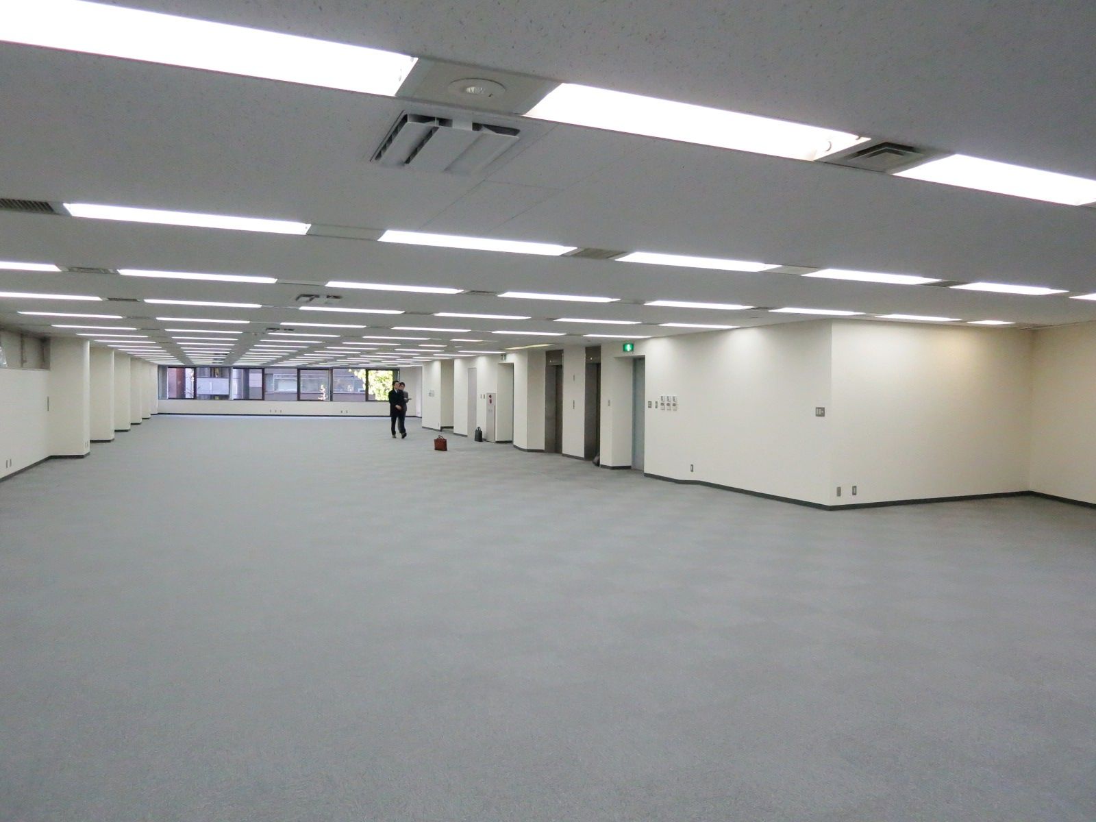 オフィス室内参考画像（3階）