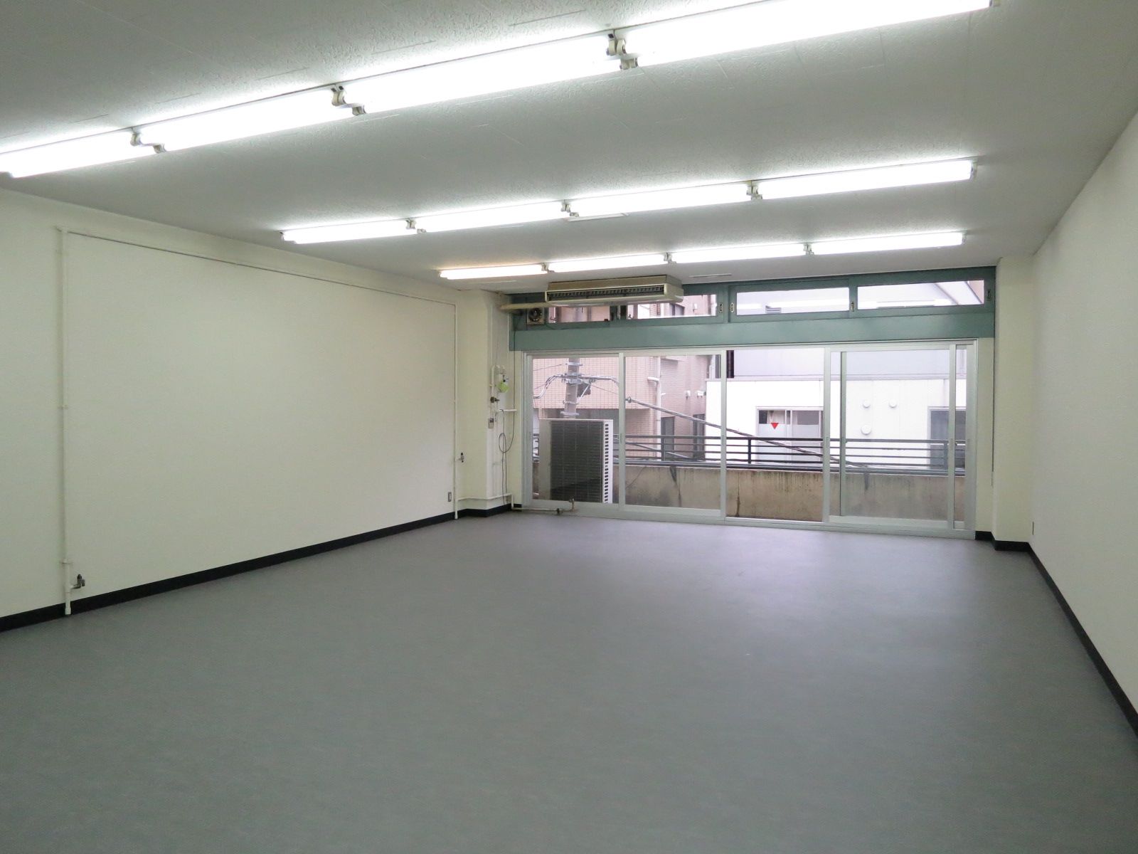 オフィス室内参考画像(3階)