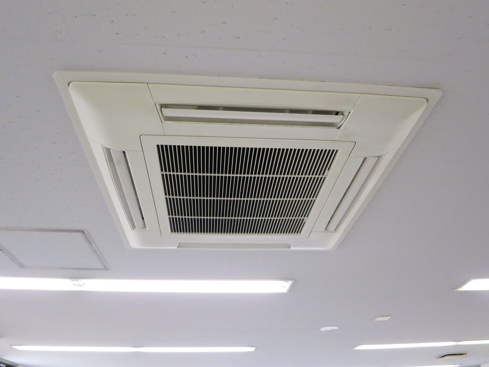 空調機器