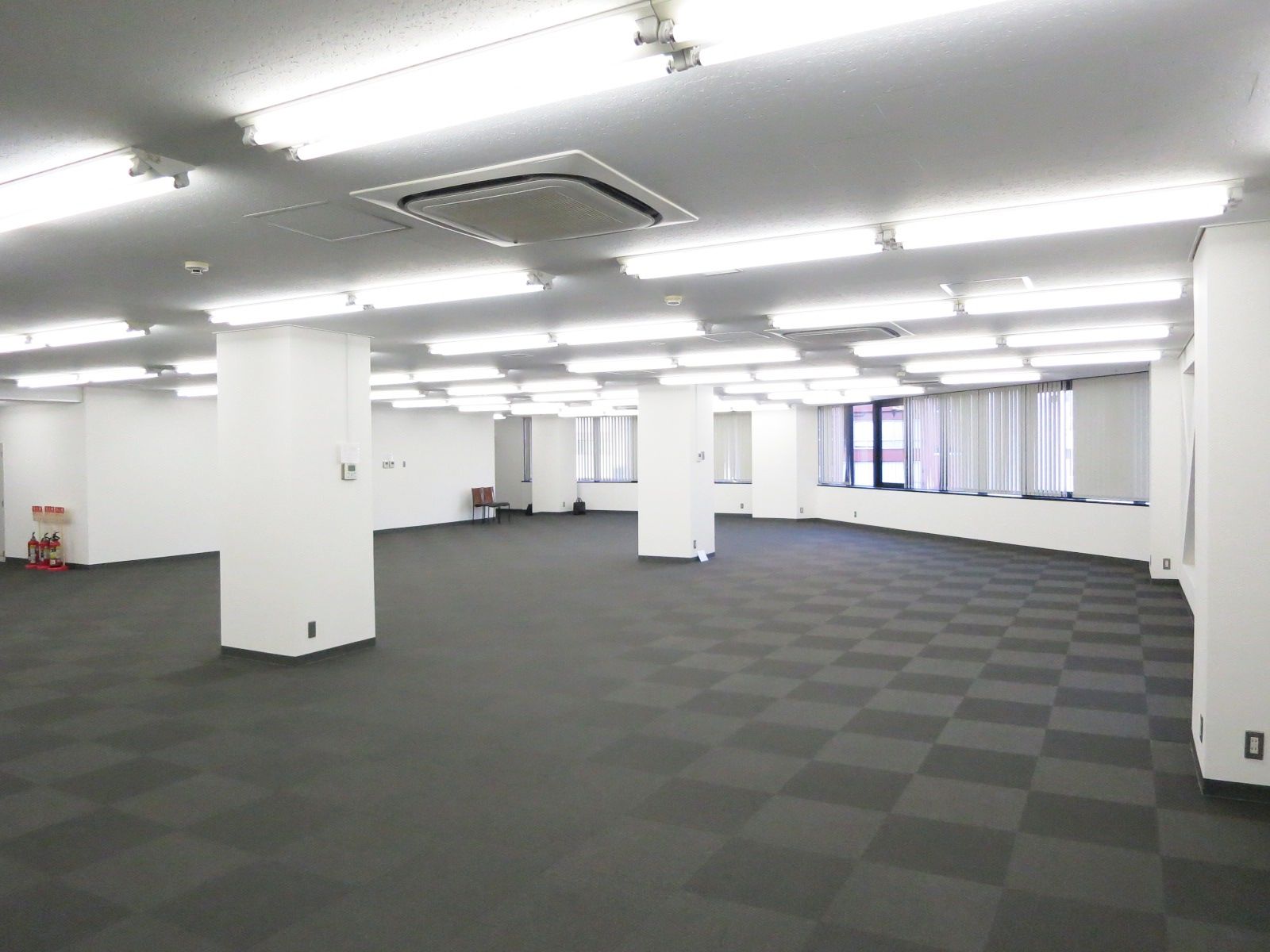 オフィス室内参考画像（4階）