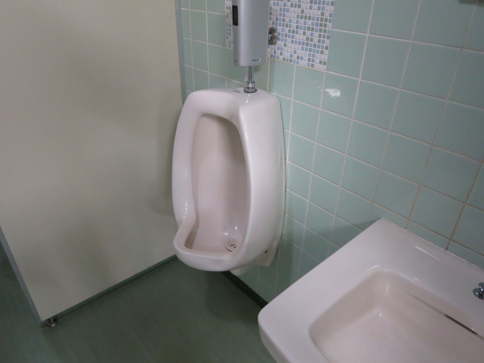 男性用トイレ
