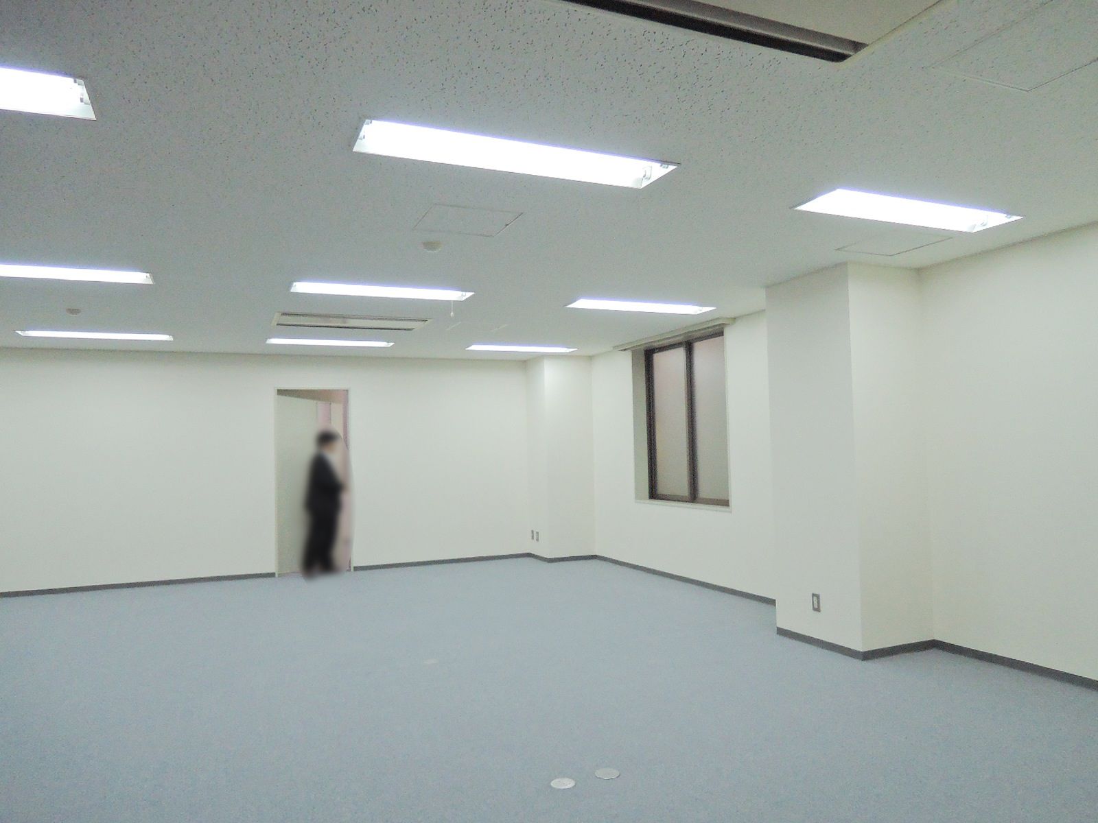 オフィス室内参考画像