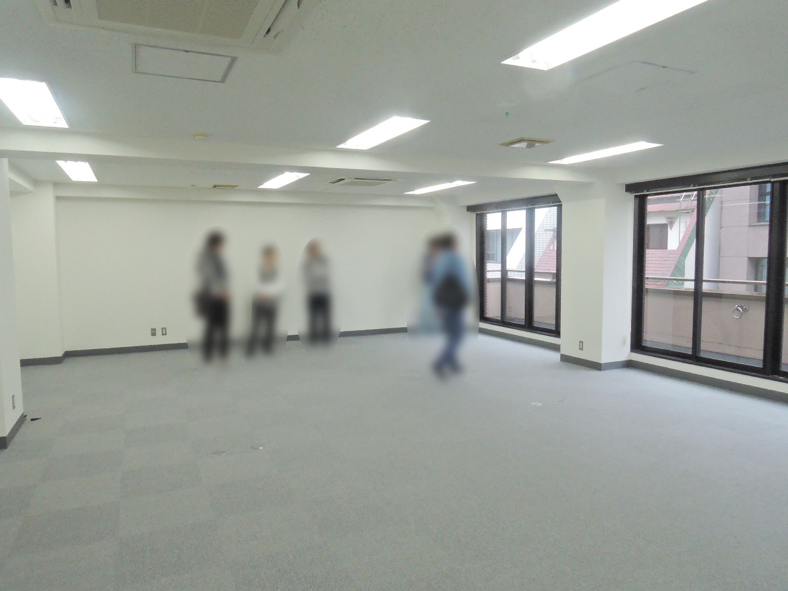 オフィス室内参考画像
